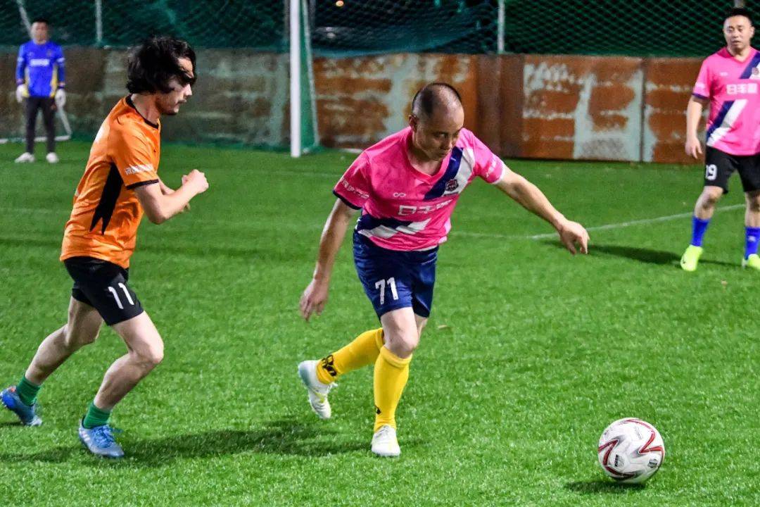 挑战集锦！国际足球巨头角逐风云变幻