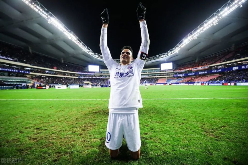 超级外援在亚冠赛场上大放光彩！